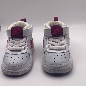 Nike kids size 2C